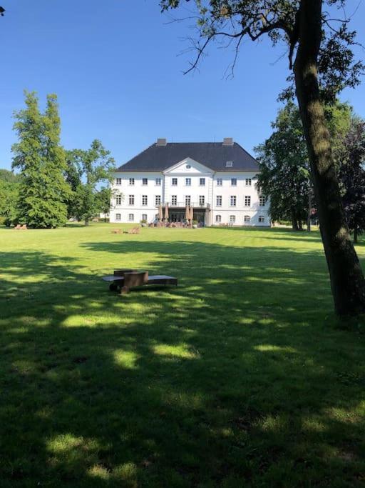 Reetdachhaus Seasons Mit Kamin & Sauna Groß Schwansee Exteriér fotografie
